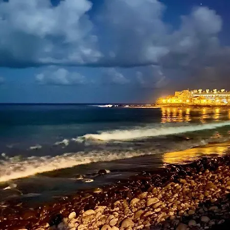 Gerardo Miraflor * La Playa de la Calera